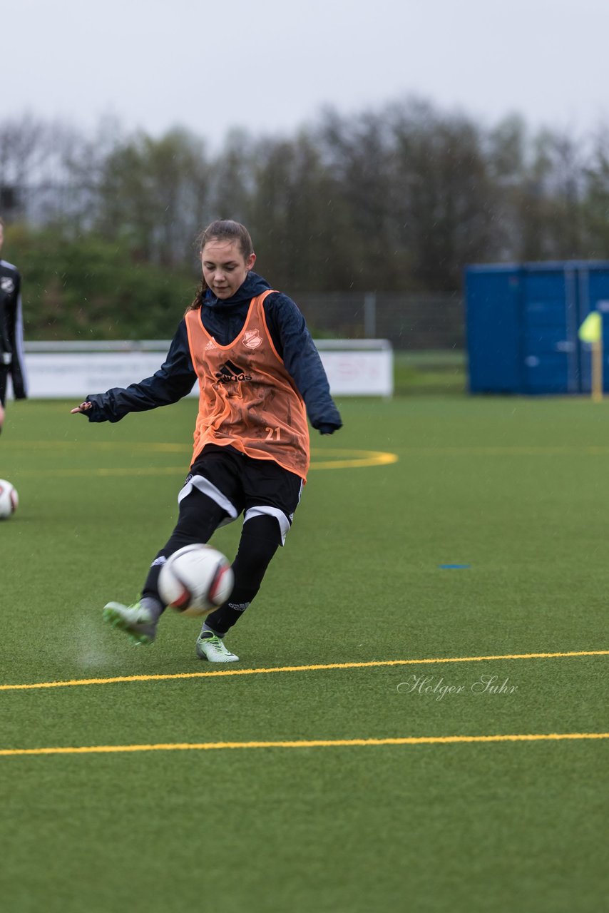 Bild 112 - Frauen Union Tornesch - Victoria : Ergebnis: 4:2